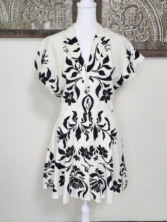 Zara Dresses & Skirts - Zara Cream & Black Floral Linen Blend Button-Front Fit-and-Flare Dress Large